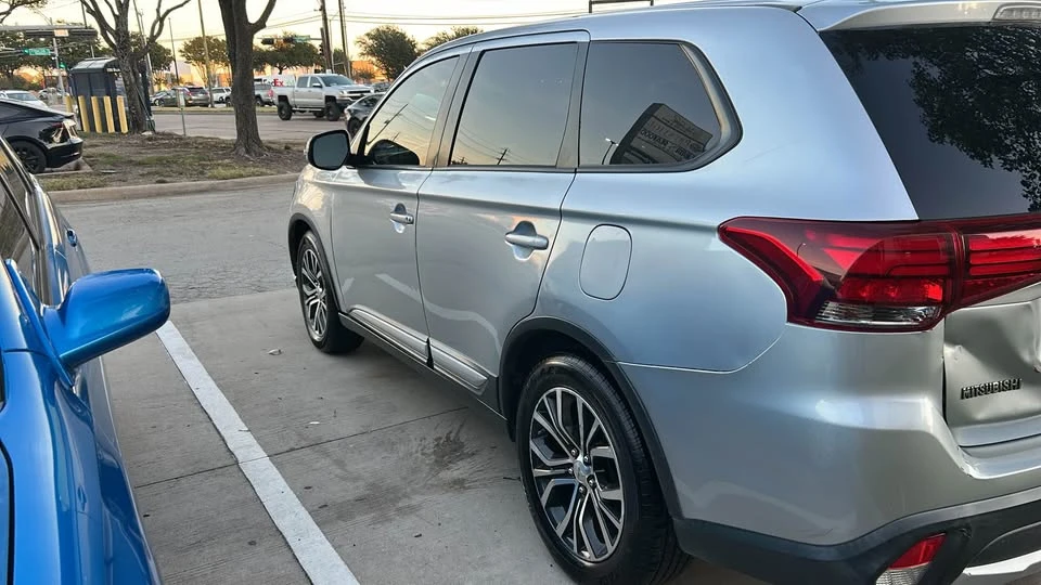2016 Mitsubishi Outlander - Image 5 of 19