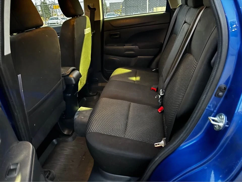 2016 Mitsubishi RVR - Image 11 of 16