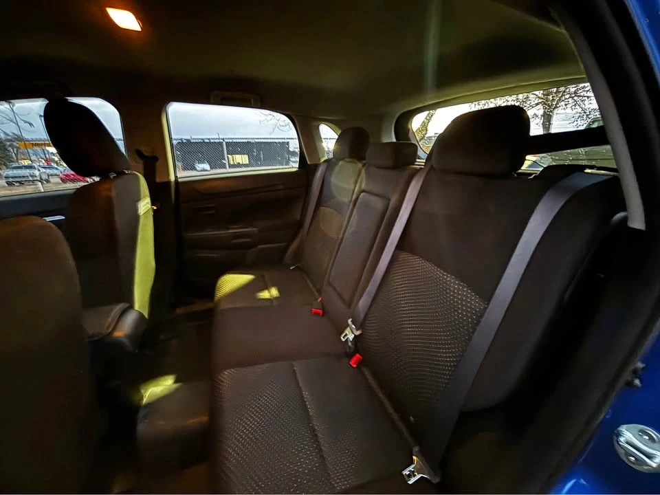 2016 Mitsubishi RVR - Image 12 of 16
