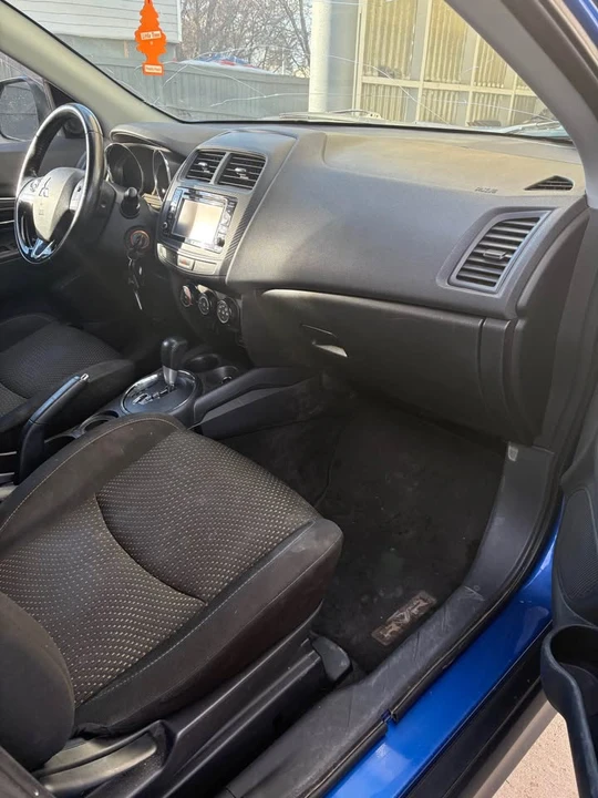 2016 Mitsubishi RVR - Image 12 of 14