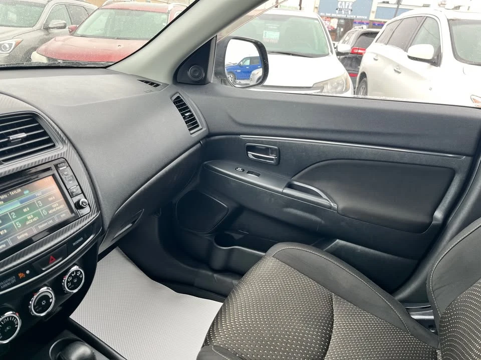 2016 Mitsubishi Outlander Sport - Image 12 of 12