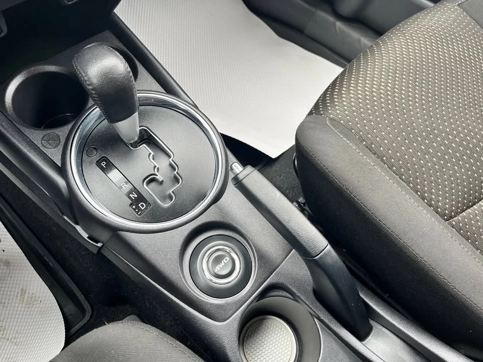 2016 Mitsubishi Outlander Sport - Image 11 of 12