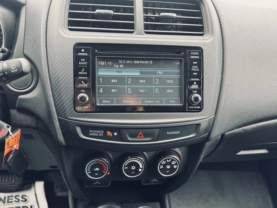 2016 Mitsubishi RVR - Image 9 of 18