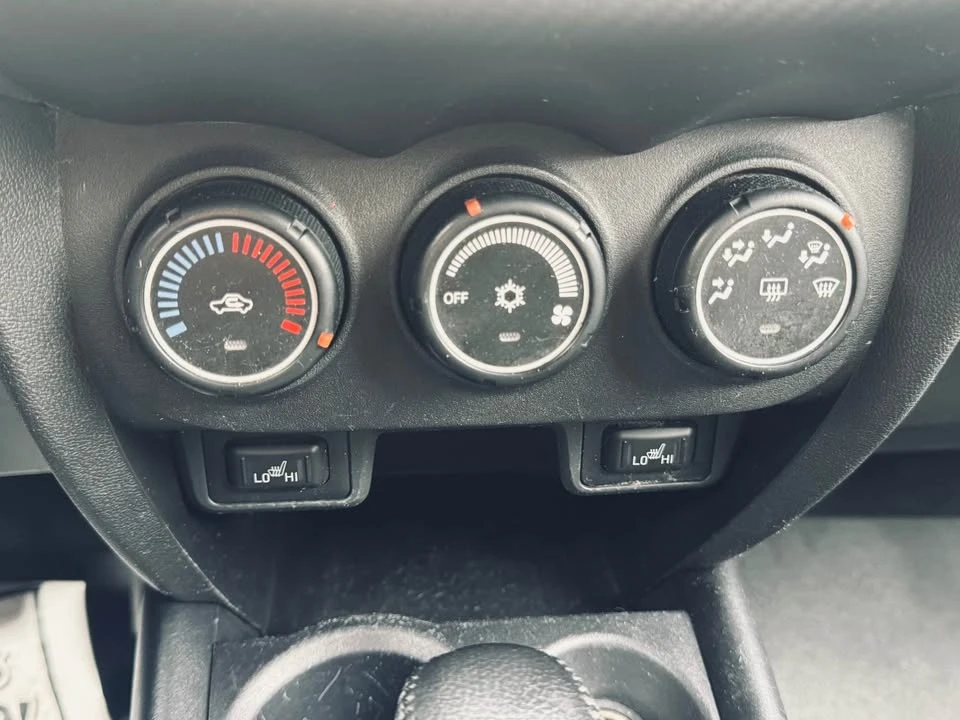 2016 Mitsubishi RVR - Image 12 of 18