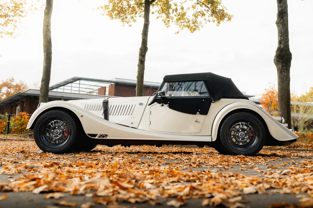2016 Morgan Plus 4 - Image 7 of 31