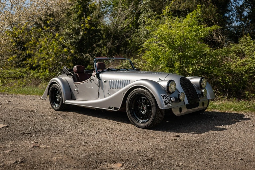 2016 Morgan Plus 4 - Image 2 of 31
