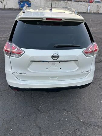 2016 Nissan Rogue - Image 5 of 18