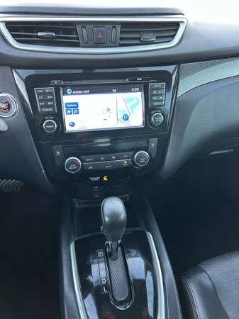2016 Nissan Rogue - Image 17 of 18