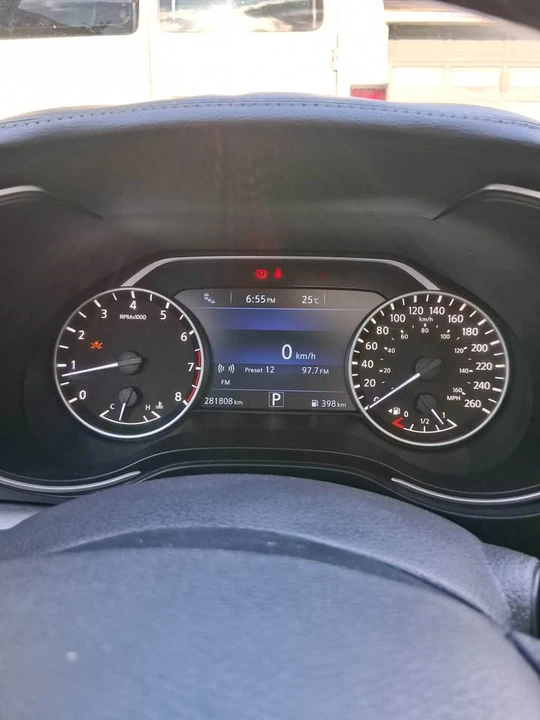 2016 Nissan - Image 2 of 5