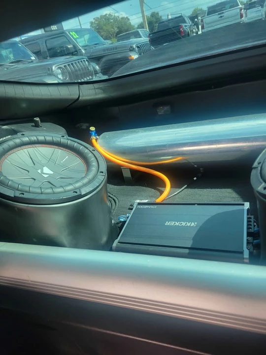 2016 Nissan Z - Image 10 of 11