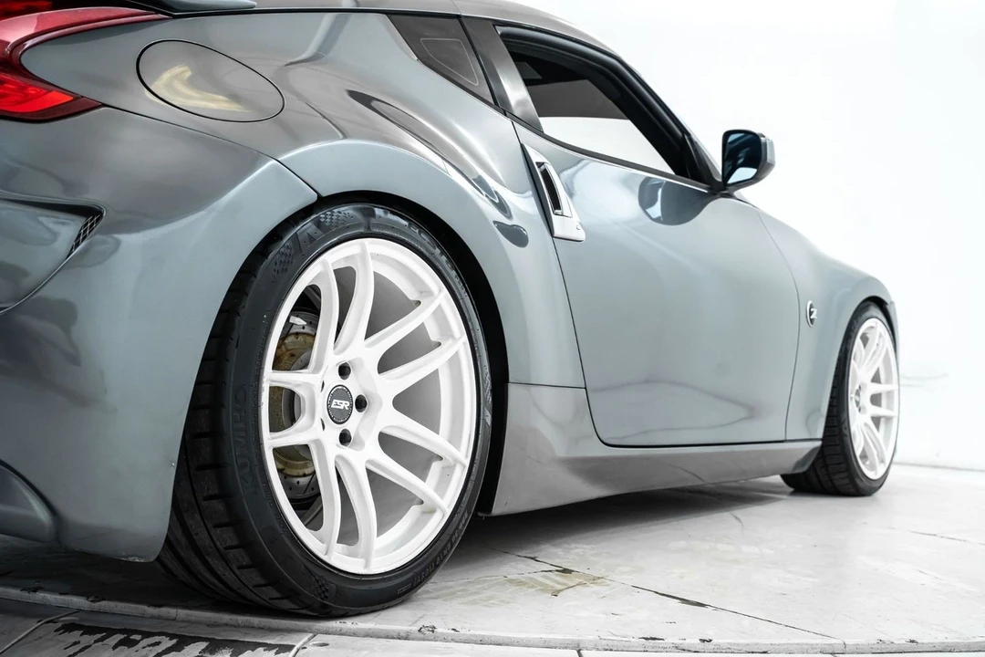 2016 Nissan 370Z 6th Gen - Image 17 of 31