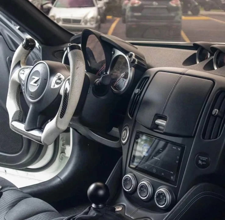 2016 Nissan 370Z 6th Gen - Image 8 of 12