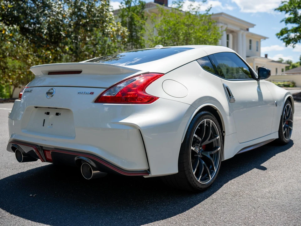 2016 Nissan 370Z 6th Gen - Image 9 of 31