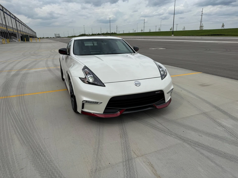 2016 Nissan 370Z 6th Gen - Image 17 of 31