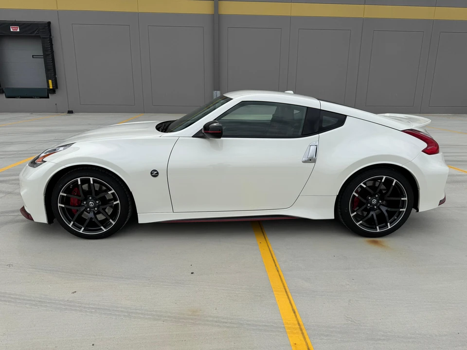 2016 Nissan 370Z 6th Gen - Image 8 of 31