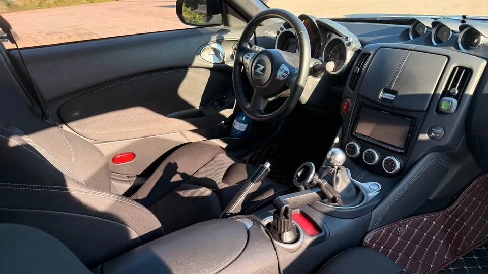 2016 Nissan 370Z 6th Gen - Image 5 of 11