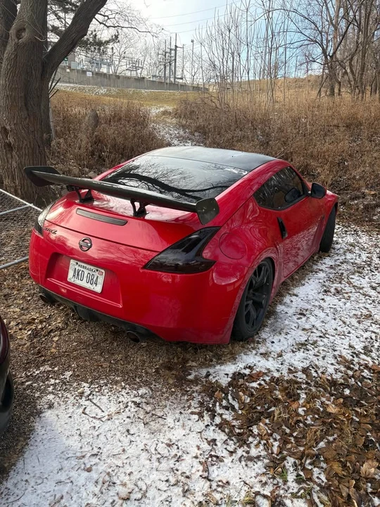 2016 Nissan Z - Image 2 of 5