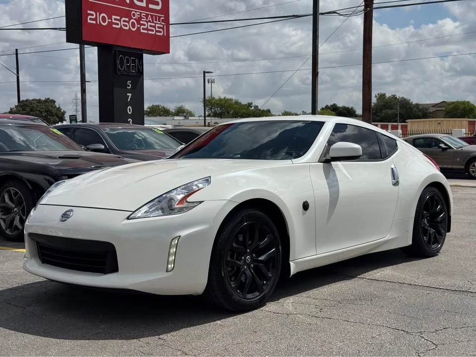 2016 Nissan 370Z 6th Gen - Image 2 of 15