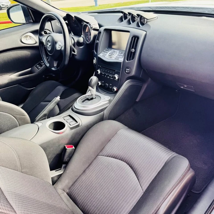 2016 Nissan 370Z 6th Gen - Image 4 of 6