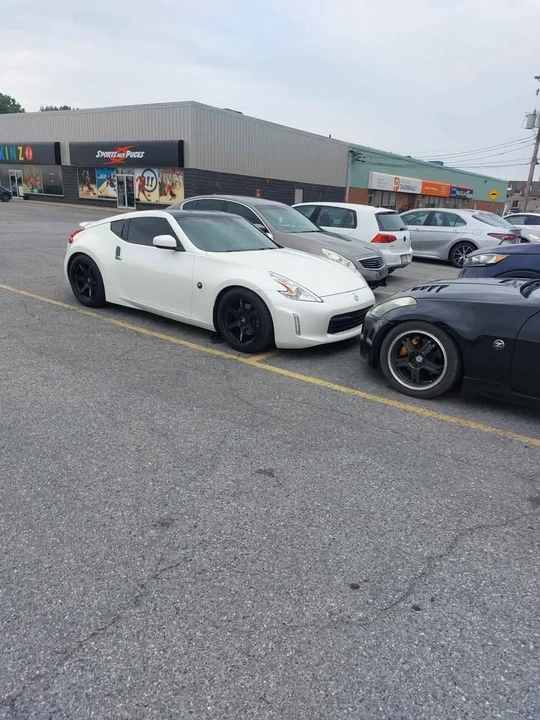 2016 Nissan 370Z 6th Gen - Image 4 of 5