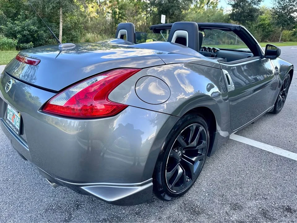 2016 Nissan 370Z 6th Gen - Image 9 of 19