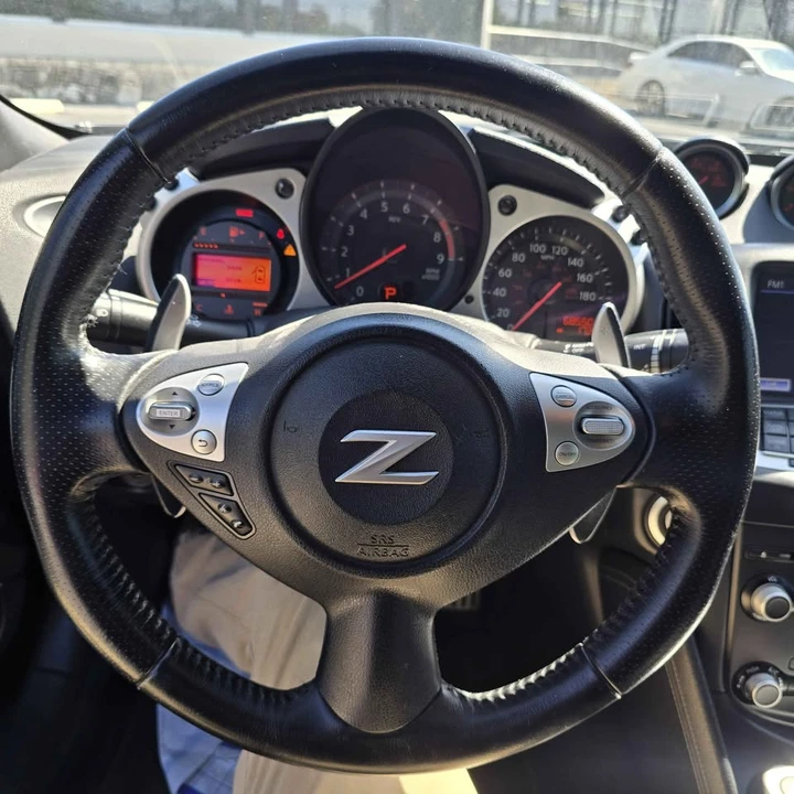 2016 Nissan 370Z 6th Gen - Image 9 of 16