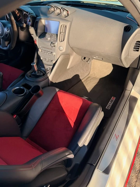 2016 Nissan 370Z 6th Gen - Image 17 of 18