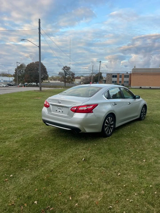 2016 Nissan Altima 5th Gen - Image 7 of 16