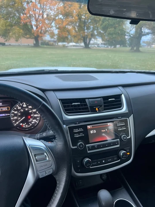 2016 Nissan Altima 5th Gen - Image 14 of 16