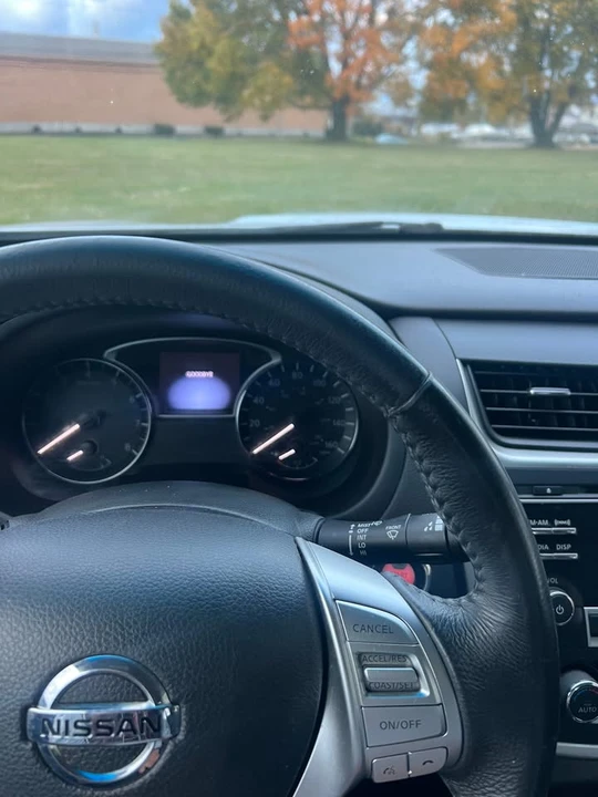 2016 Nissan Altima 5th Gen - Image 15 of 16