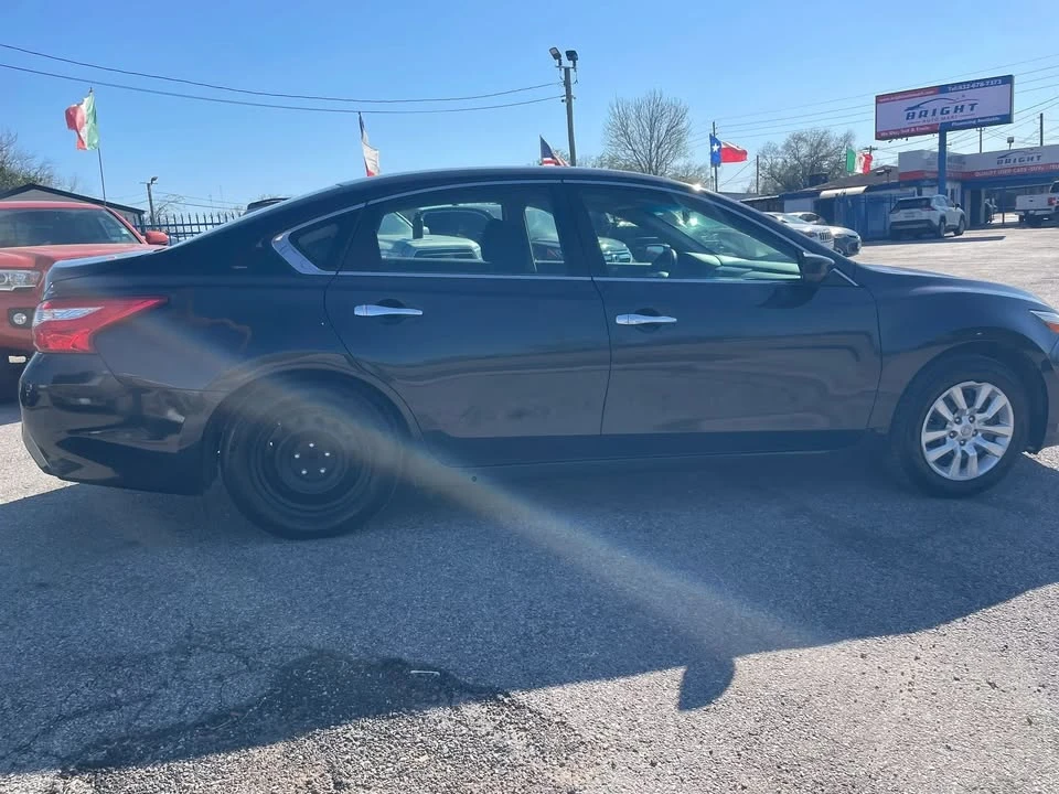2016 Nissan Altima 5th Gen - Image 4 of 19