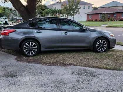 2016 Nissan Altima 5th Gen - Image 5 of 5