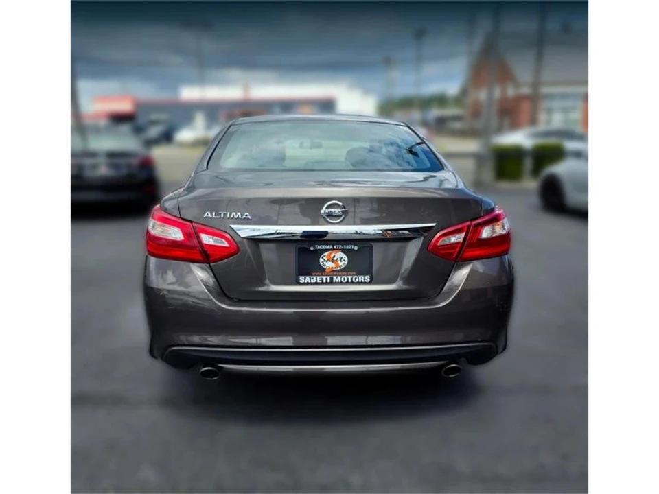 2016 Nissan Altima 5th Gen - Image 4 of 19