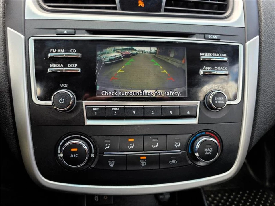 2016 Nissan Altima 5th Gen - Image 15 of 19