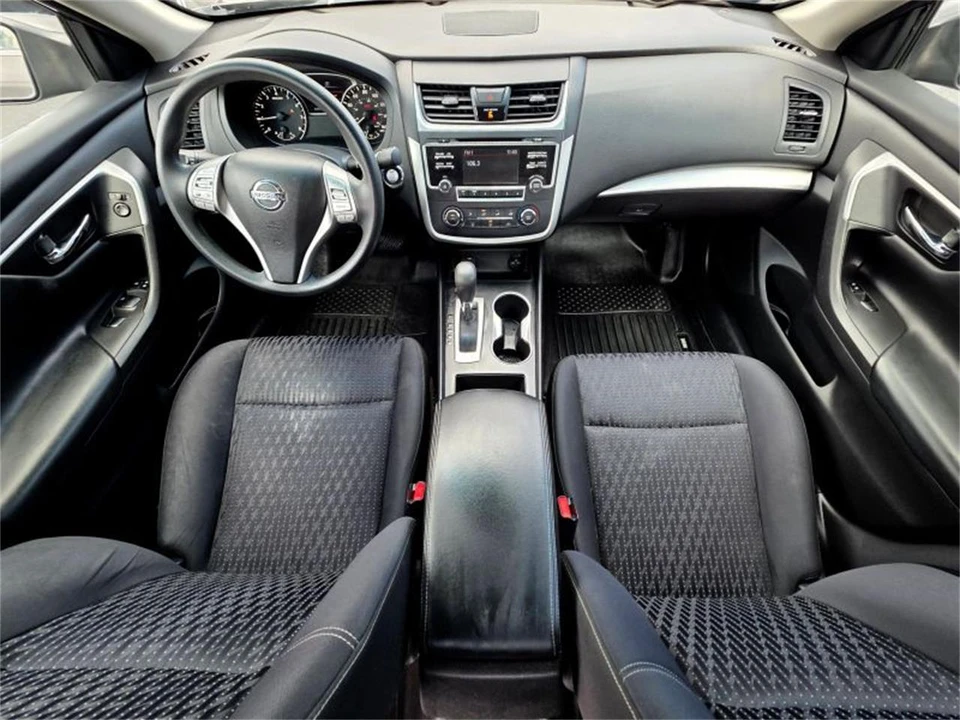 2016 Nissan Altima 5th Gen - Image 11 of 19