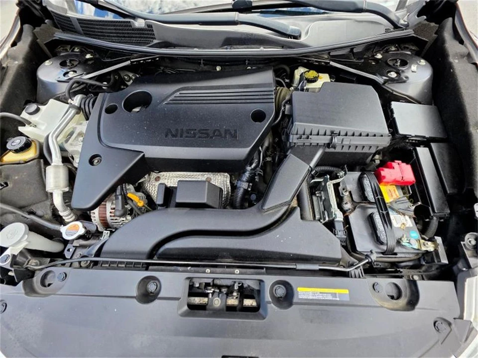 2016 Nissan Altima 5th Gen - Image 18 of 19