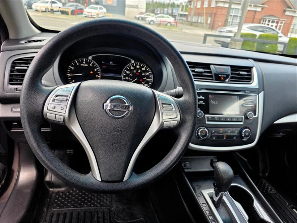 2016 Nissan Altima 5th Gen - Image 13 of 19