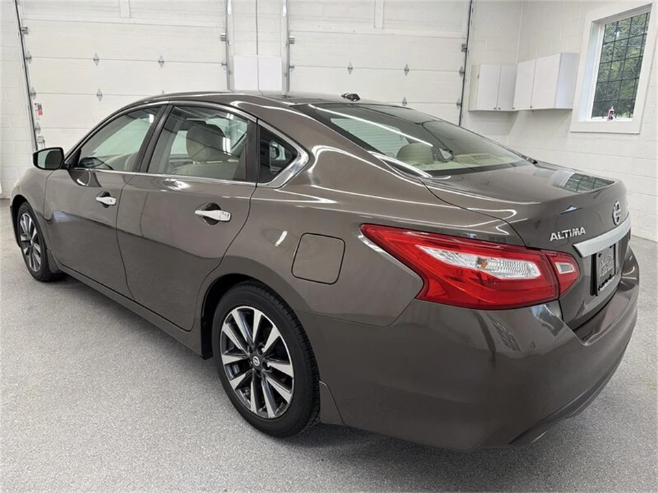 2016 Nissan Altima 5th Gen - Image 7 of 16