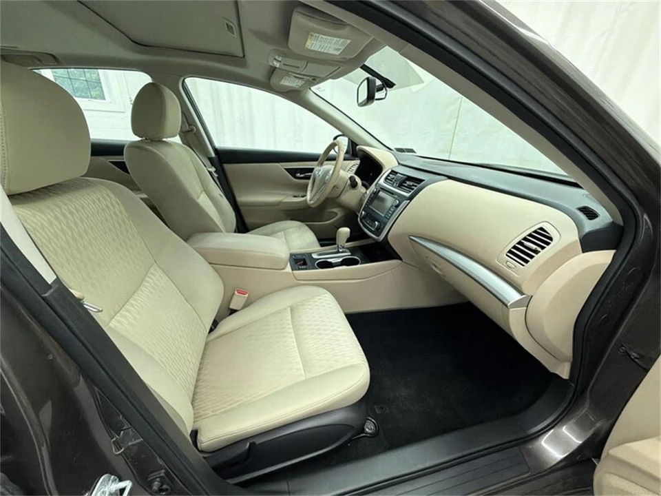 2016 Nissan Altima 5th Gen - Image 13 of 16