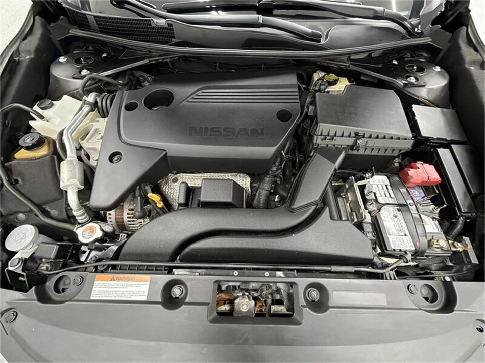 2016 Nissan Altima 5th Gen - Image 9 of 16
