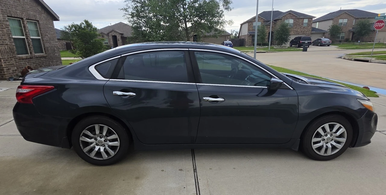 2016 Nissan Altima 5th Gen - Image 4 of 11