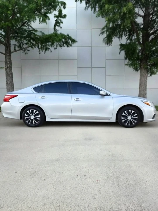 2016 Nissan Altima 5th Gen - Image 6 of 18