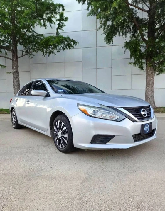 2016 Nissan Altima 5th Gen - Image 3 of 18