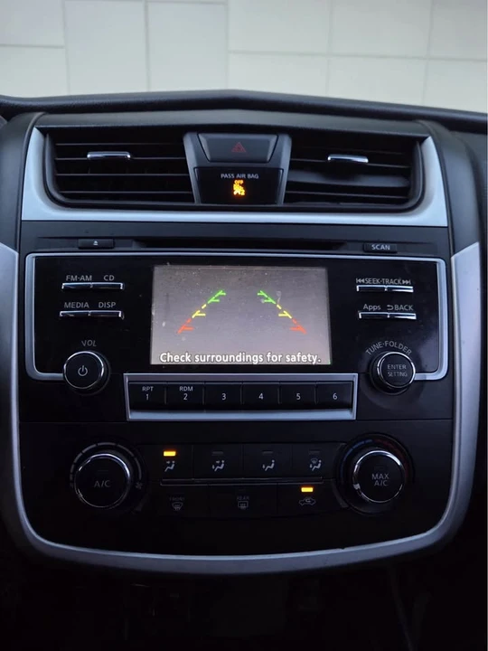 2016 Nissan Altima 5th Gen - Image 15 of 18