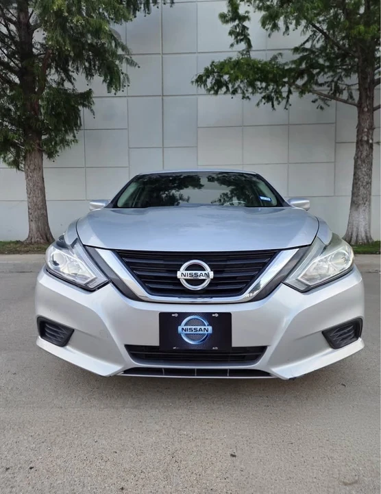 2016 Nissan Altima 5th Gen - Image 2 of 18