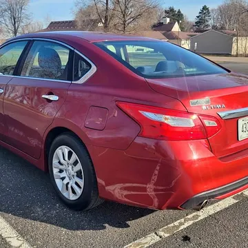 2016 Nissan Altima 2.5 S Sedan 4D