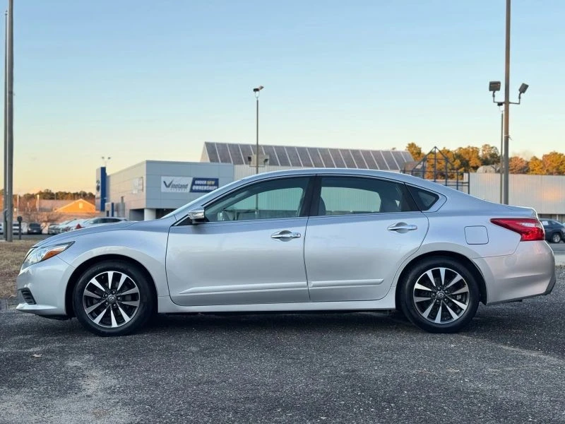 2016 Nissan Altima 5th Gen - Image 2 of 12