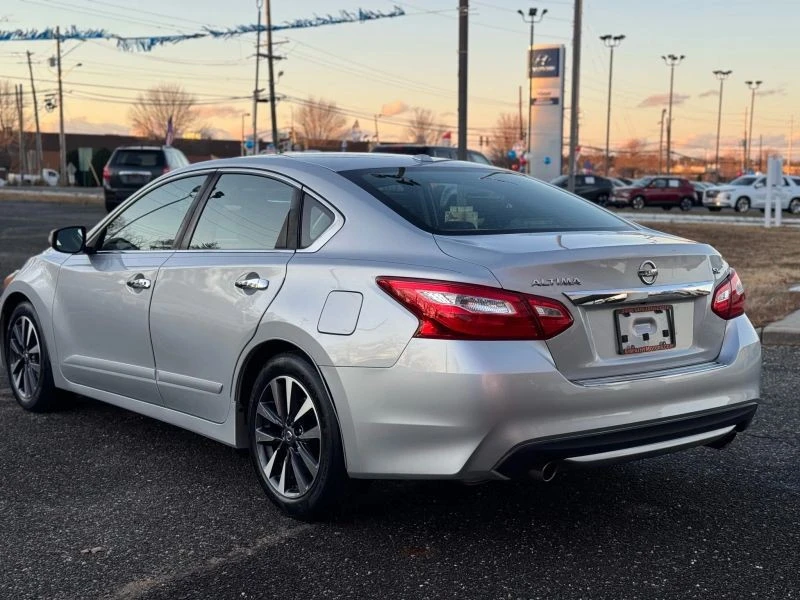 2016 Nissan Altima 5th Gen - Image 3 of 12