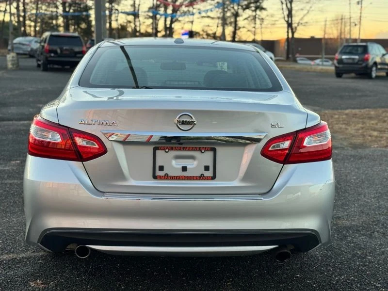2016 Nissan Altima 5th Gen - Image 4 of 12