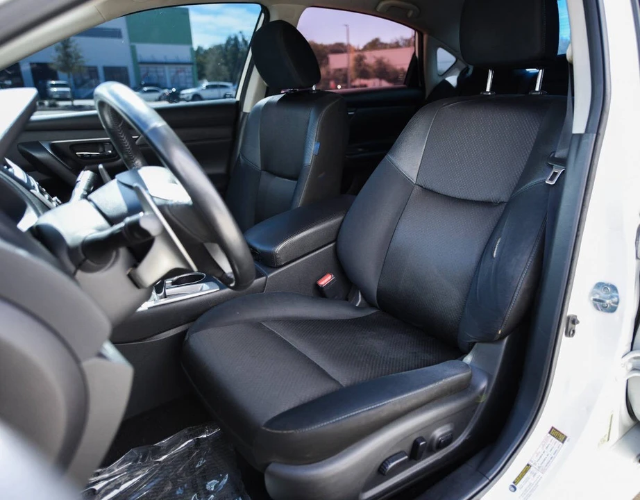 2016 Nissan Altima 5th Gen - Image 11 of 16